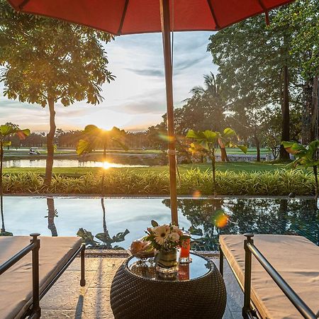 Summit Windmill Golf Suite Hotel At Suvarnabhumi Bangkok Exterior photo View of the golf course from the clubhouse