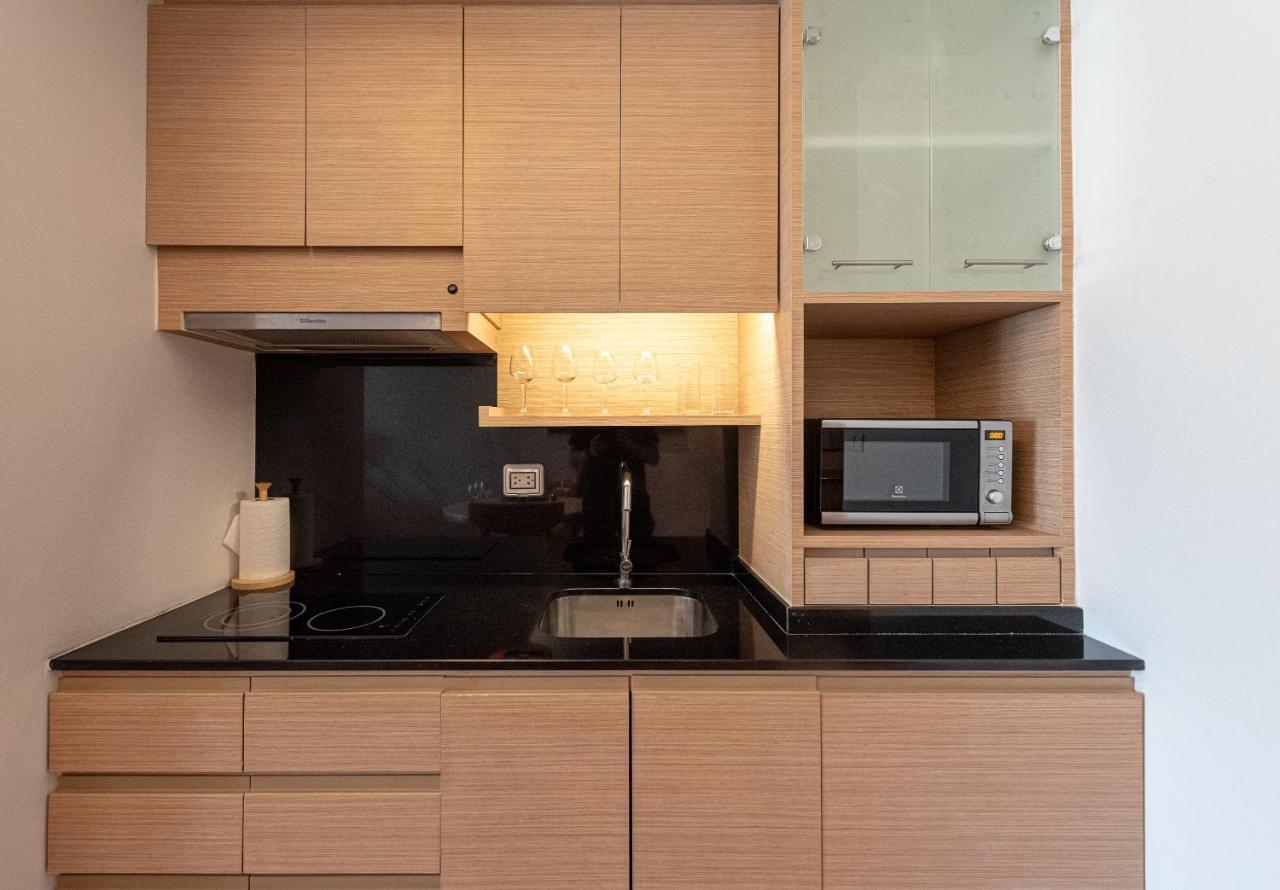 Summit Windmill Golf Suite Hotel At Suvarnabhumi Bangkok Exterior photo A modern kitchen